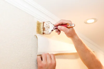 Pose de papier peint à Vinzelles — revêtements muraux et toiles de verre